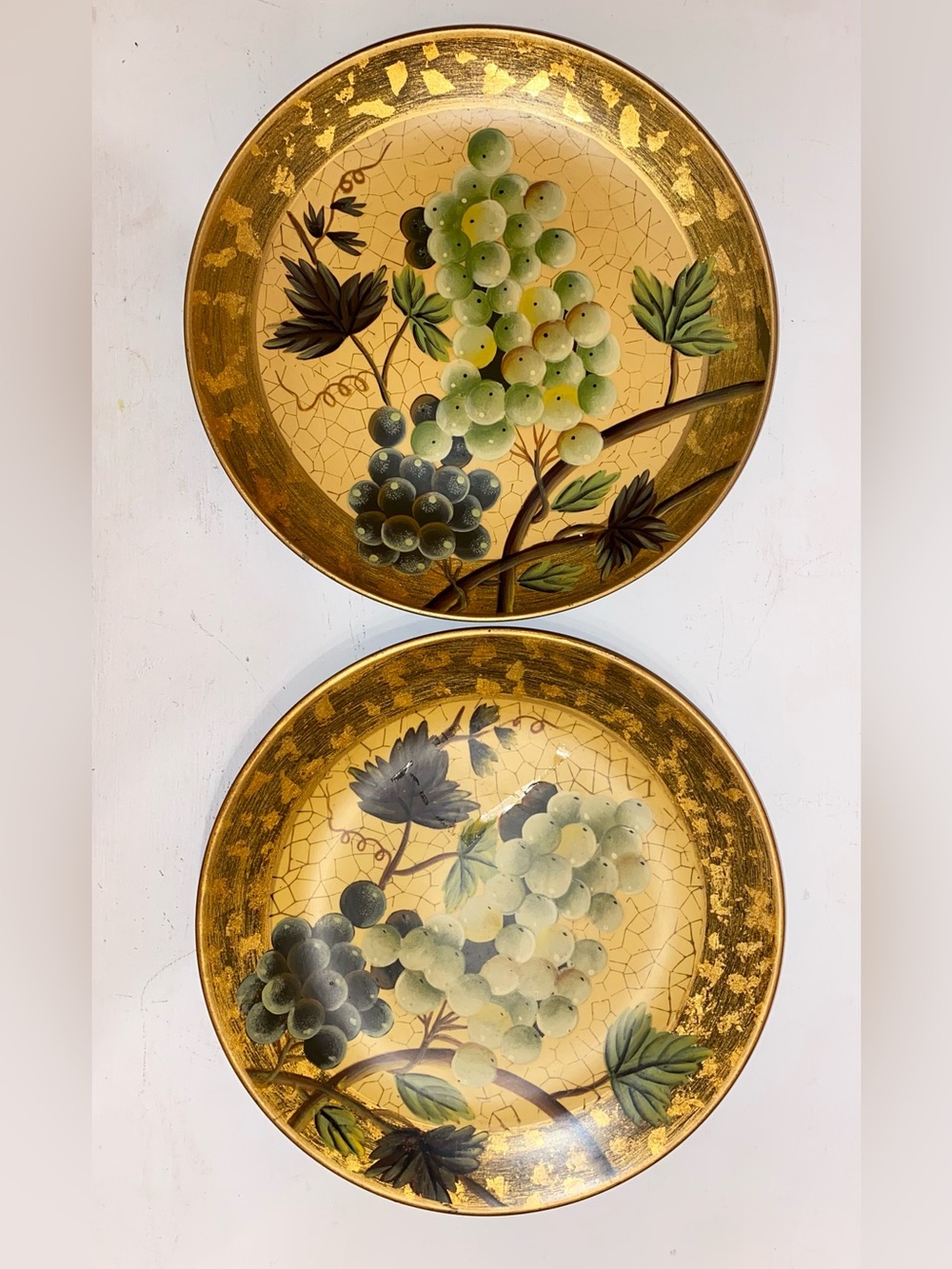 ORIENTAL ACCENT Decorative Plates Grape & Leaf Motif Crackle Glaze Set of 2